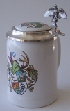 Bierkrug aus Ton mit Wappen und Adlerdeckel handgemalt 9857
